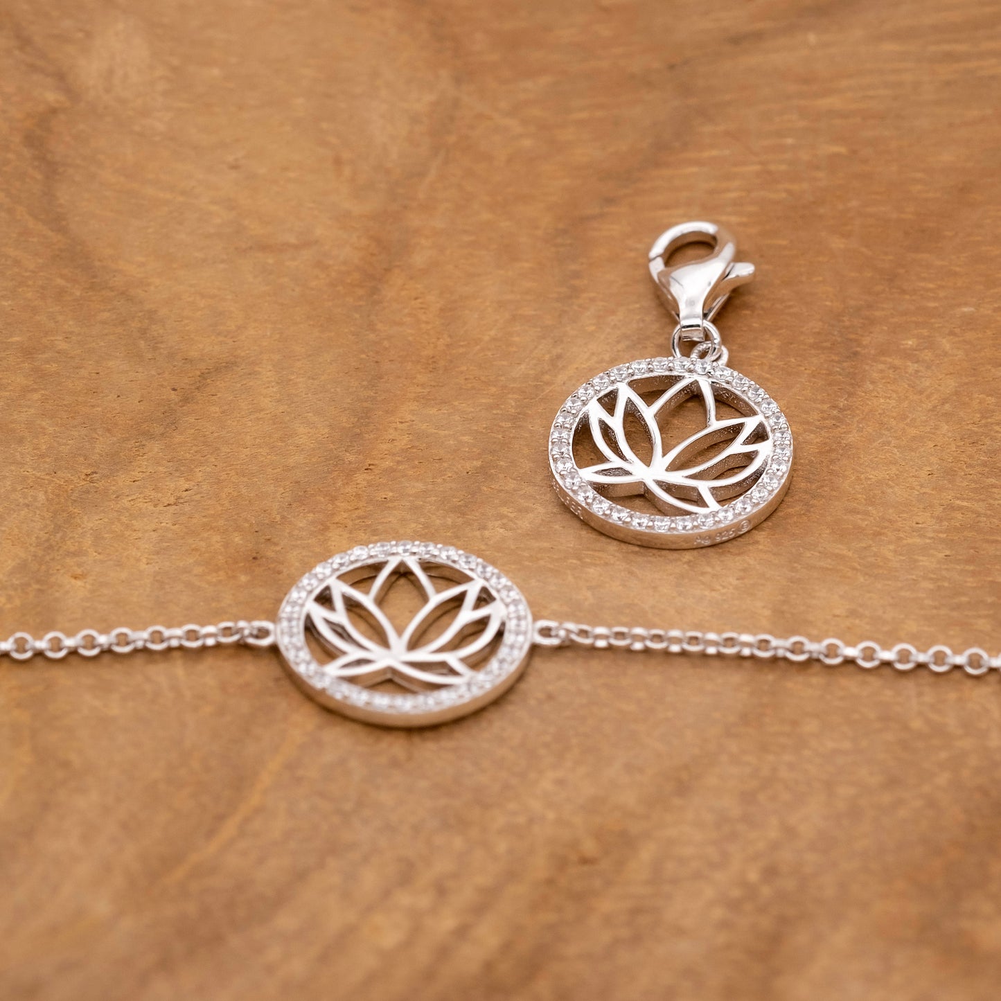 Charm 925er Silber Lotus mit Zirkonia
