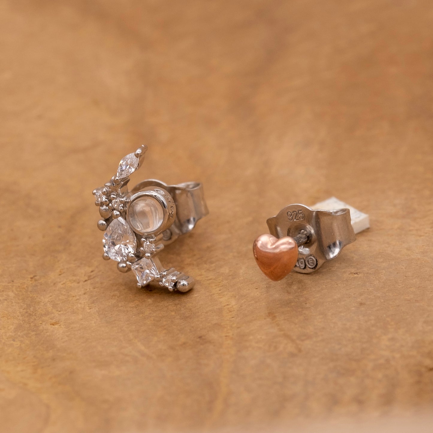 Ohrstecker 925er Silber Pure Moon Herz mit Mondstein Bicolor