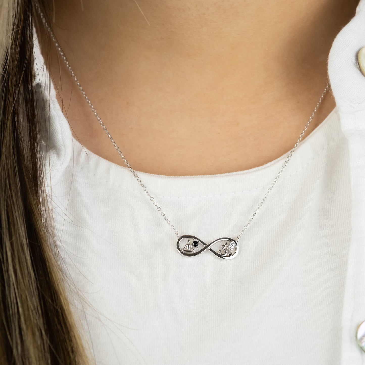 Halskette 925er Silber Infinity mit Zirkonia