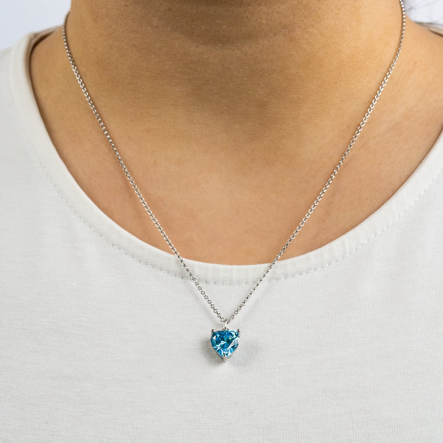Halskette 925er Silber Herz Shiny mit Zirkonia blau